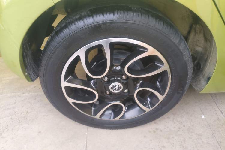 Used CHANGAN Benni 2015 1.4L IMT Prestige Model China V Standard Exterior 5