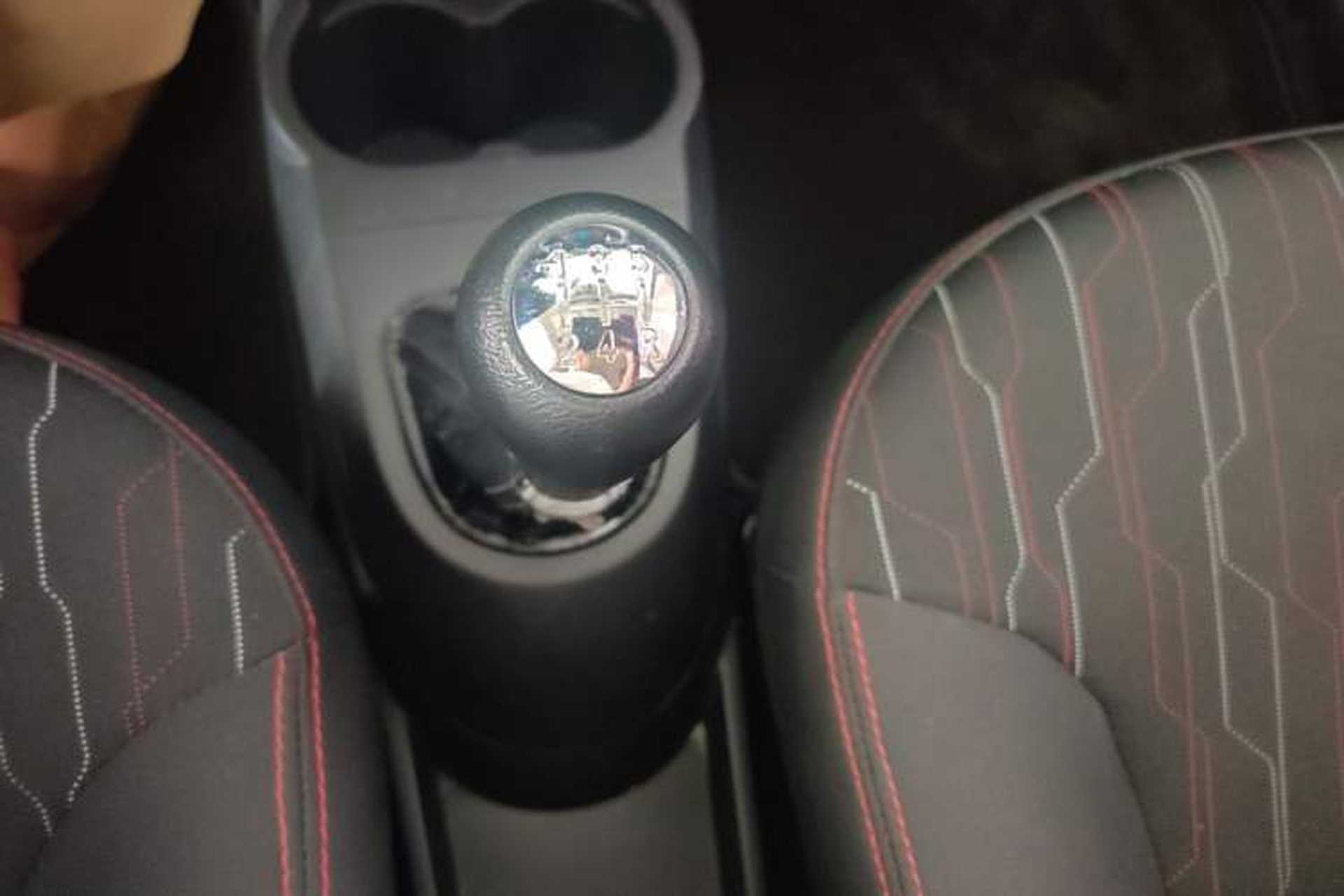 Used CHANGAN Benni 2015 1.4L Manual Luxury Model China V Standard Gear Lever