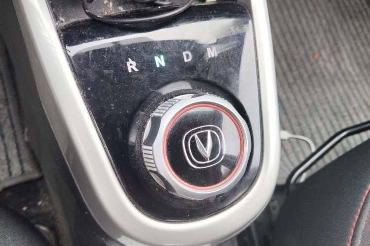 Used CHANGAN Benni 2015 1.4L IMT Luxury Model China V Standard Gear Lever
