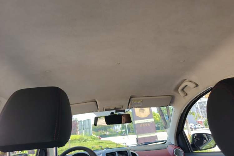 Used CHANGAN Benni 2015 1.4L IMT Luxury Model China IV Headliner