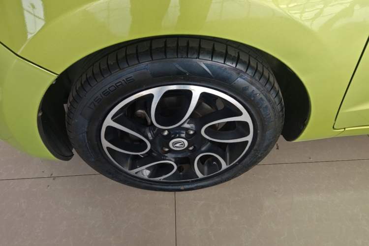 Used CHANGAN Benni 2015 1.4L Manual Luxury Model China V Standard Left Front Wheel Hub