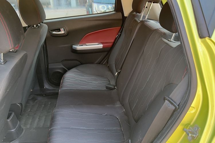 Used CHANGAN Benni 2015 1.4L IMT Luxury Model China V Standard Left Rear Seat