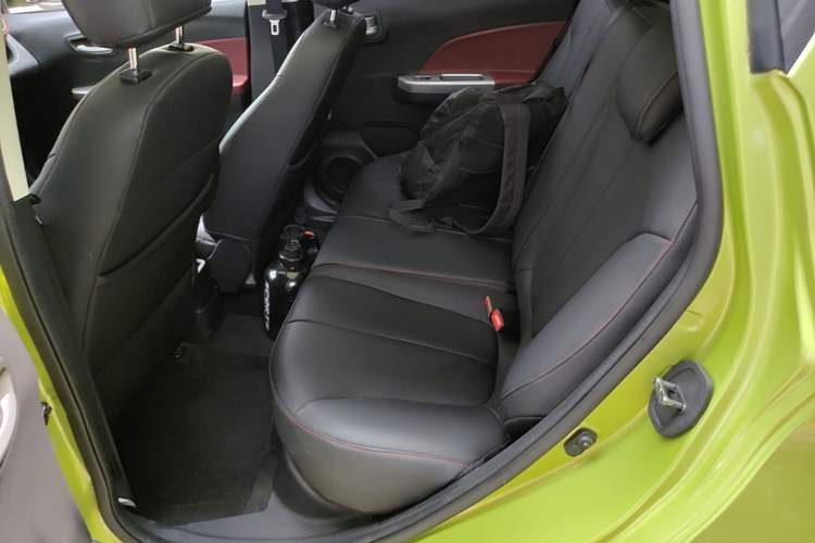 Used CHANGAN Benni 2015 1.4L IMT Sunroof Version China V Standard Left Rear Seat