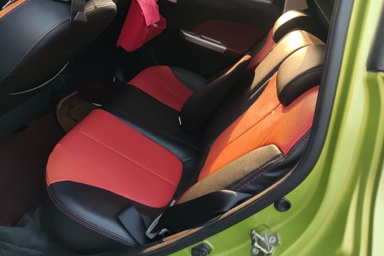 Used CHANGAN Benni 2015 1.4L IMT Prestige Model China V Standard Left Rear Seat