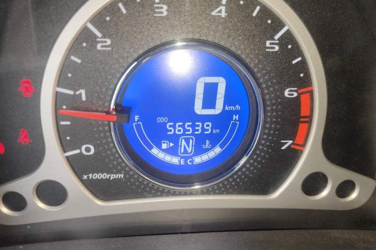 Used CHANGAN Benni 2015 1.4L IMT Prestige Model China V Standard Odometer Close Up
