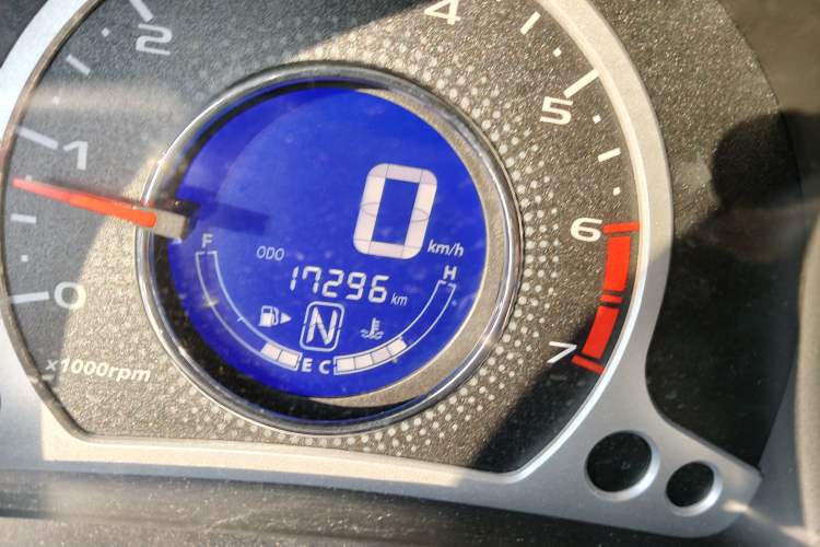 Used CHANGAN Benni 2015 1.4L IMT Prestige Model China V Standard Odometer Close Up