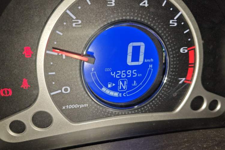 Used CHANGAN Benni 2015 1.4L IMT Luxury Version China IV Standard Odometer Close Up