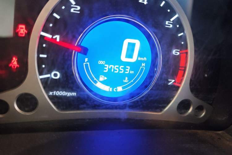 Used CHANGAN Benni 2015 1.4L Manual Luxury Model China V Standard Odometer Close Up