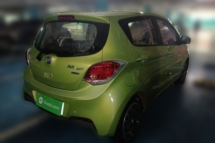 Used CHANGAN Benni 2015 1.4L IMT Prestige Model China V Standard Rear Right 45 Deg