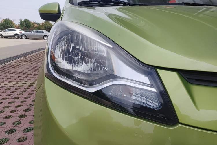 Used CHANGAN Benni 2015 1.4L IMT Luxury Model China V Standard Right Front Headlight