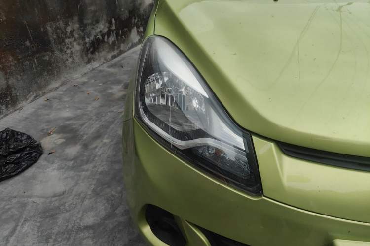 Used CHANGAN Benni 2015 1.4L IMT Prestige Model China V Standard Right Front Headlight