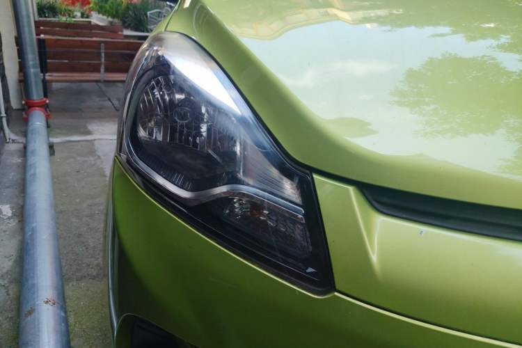 Used CHANGAN Benni 2015 1.4L Manual Luxury Model China V Standard Right Front Headlight