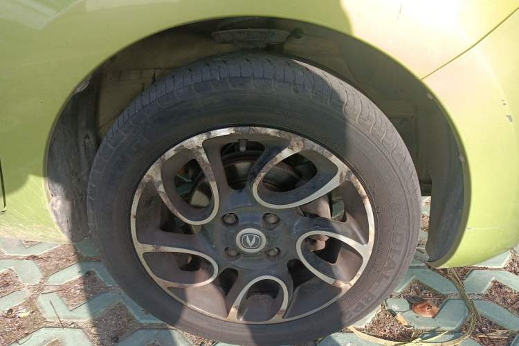 Used CHANGAN Benni 2015 1.4L Manual Luxury Model China IV Standard Right Front Wheel Hub