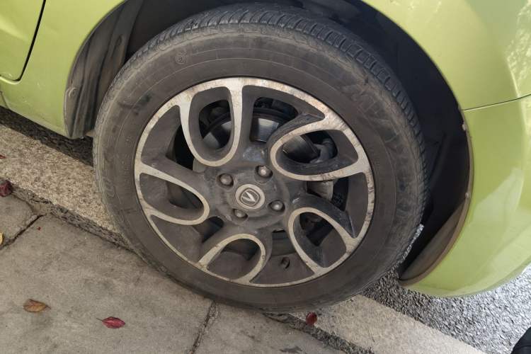 Used CHANGAN Benni 2015 1.4L IMT Prestige Model China V Standard Right Front Wheel Hub