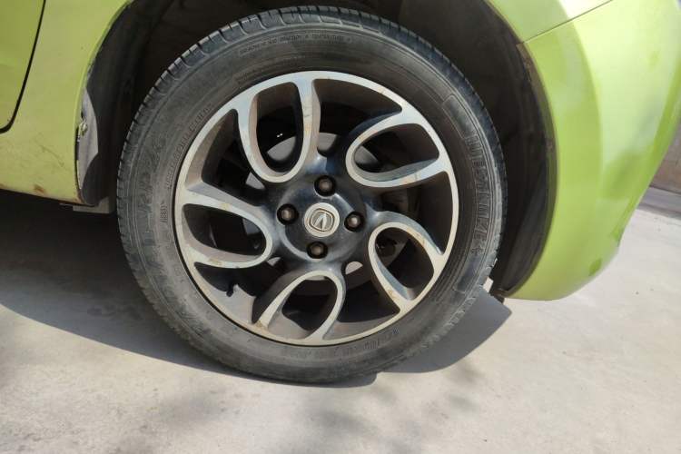 Used CHANGAN Benni 2015 1.4L Manual Luxury Model China V Standard Right Front Wheel Hub