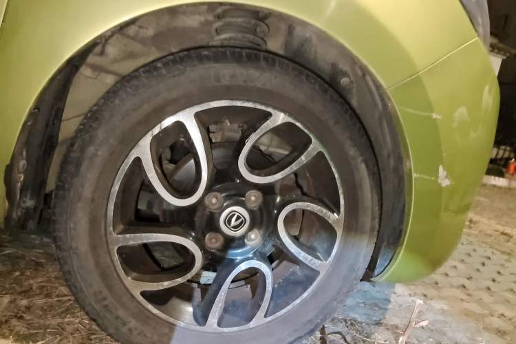Used CHANGAN Benni 2015 1.4L IMT Luxury Model China V Standard Right Front Wheel Hub