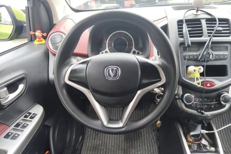 Used CHANGAN Benni 2015 1.4L IMT Luxury Model China V Standard Steering Wheel