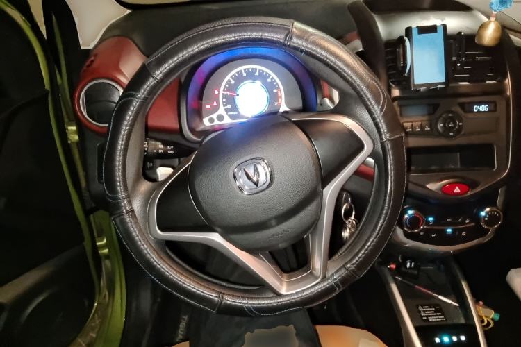 Used CHANGAN Benni 2015 1.4L IMT Luxury Model China V Standard Steering Wheel