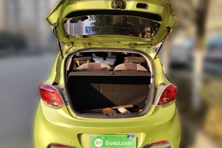 Used CHANGAN Benni 2015 1.4L IMT Prestige Model China V Standard Trunk