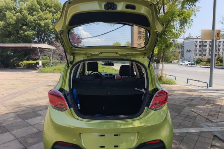 Used CHANGAN Benni 2015 1.4L IMT Luxury Model China IV Trunk