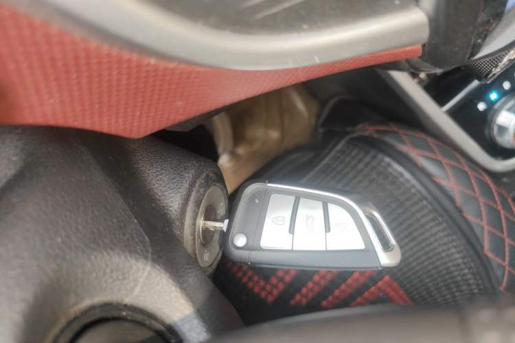 Used CHANGAN Benni 2015 1.4L IMT Prestige Model China V Standard Vehicle Key