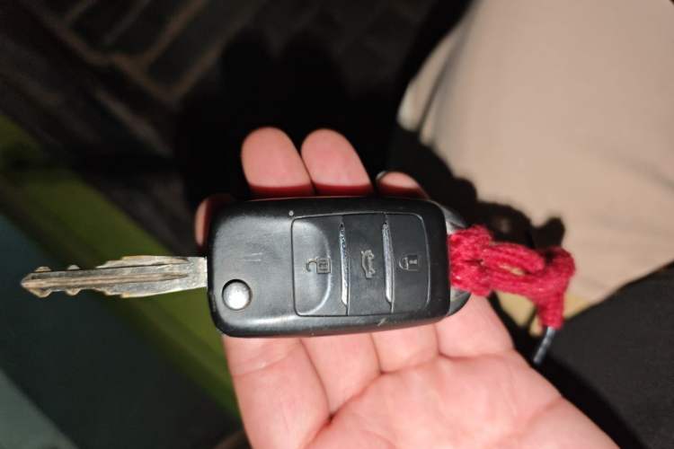 Used CHANGAN Benni 2015 1.4L IMT Luxury Version China IV Standard Vehicle Key