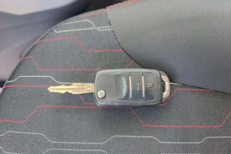 Used CHANGAN Benni 2015 1.4L IMT Luxury Model China IV Vehicle Key