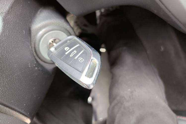 Used CHANGAN Benni 2015 1.4L IMT Sunroof Version China V Standard Vehicle Key