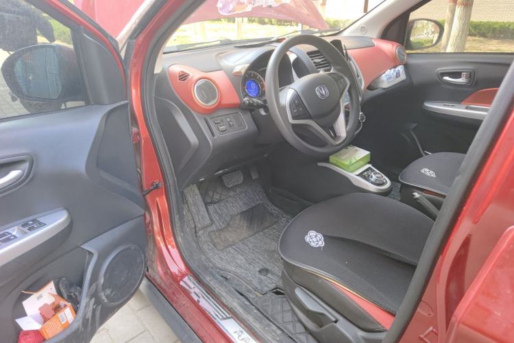 Used CHANGAN Benni 2015 1.4L IMT Sunroof Version China IV Standard Driver Seat