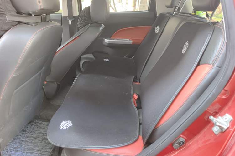 Used CHANGAN Benni 2015 1.4L IMT Sunroof Version China IV Standard Left Rear Seat