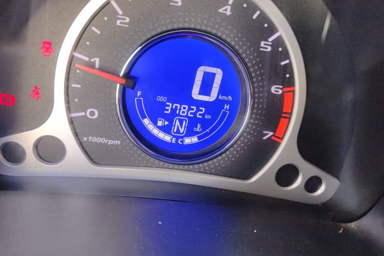 Used CHANGAN Benni 2015 1.4L IMT Sunroof Version China IV Standard Odometer Close Up