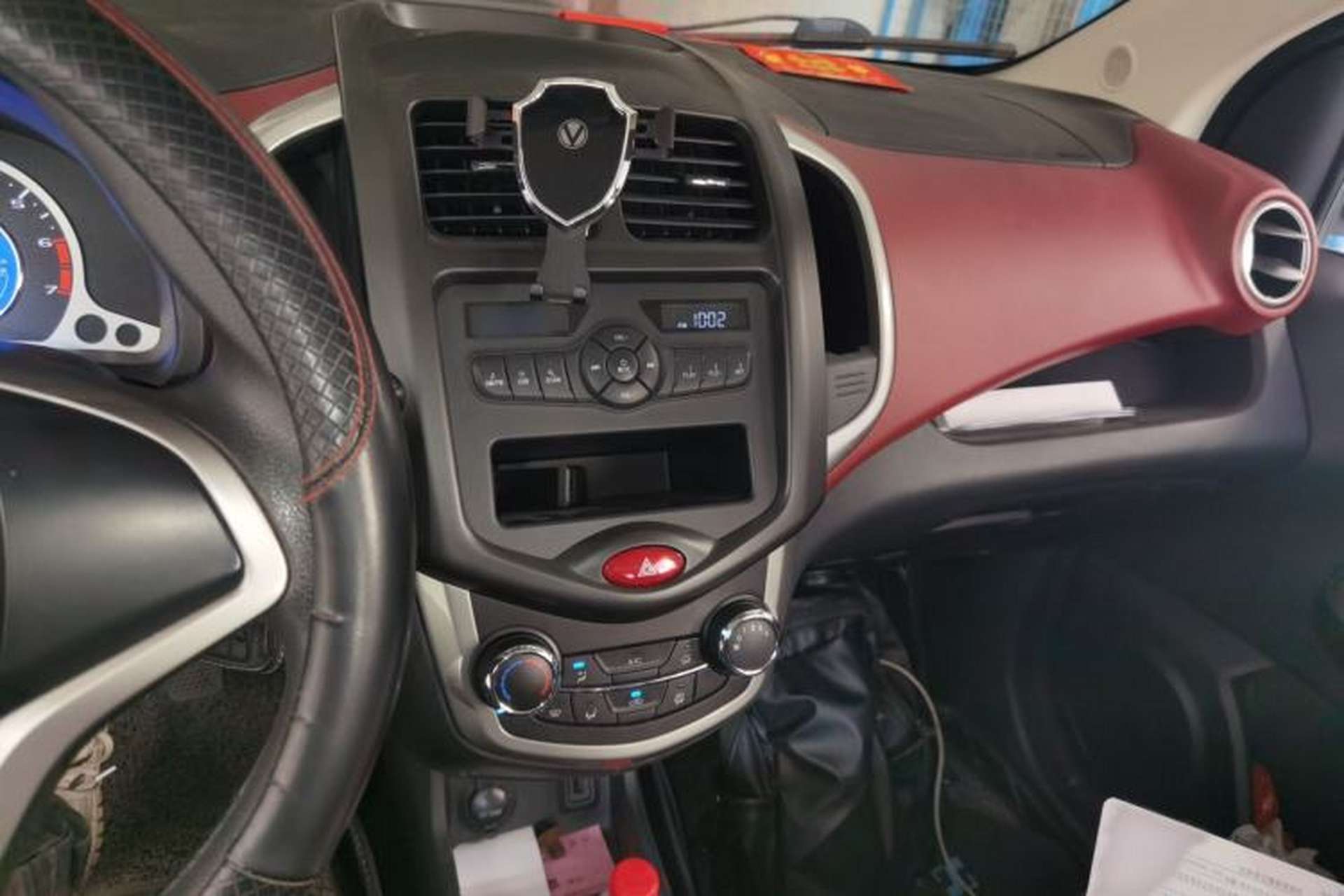 Used CHANGAN Benni 2015 1.4L Manual Luxury Model China V Standard Audio And AC Panel