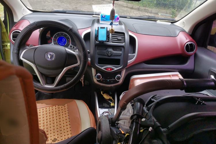 Used CHANGAN Benni 2015 1.4L IMT Luxury Model China V Standard Center Console