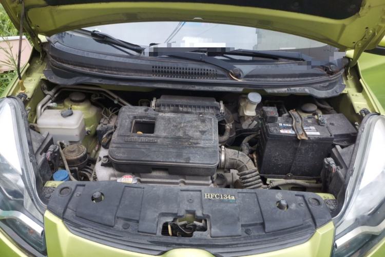 Used CHANGAN Benni 2015 1.4L IMT Luxury Model China V Standard Engine Bay
