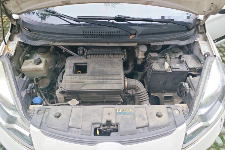 Used CHANGAN Benni 2015 1.4L Manual Luxury Model China V Standard Engine Bay
