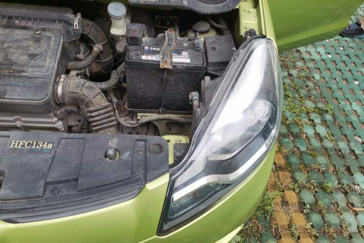 Used CHANGAN Benni 2015 1.4L IMT Luxury Model China V Standard Engine Bay Left
