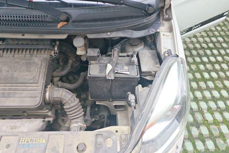 Used CHANGAN Benni 2015 1.4L Manual Luxury Model China V Standard Engine Bay Left