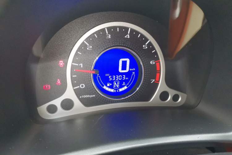 Used CHANGAN Benni 2015 1.4L IMT Luxury Model China V Standard Odometer Close Up
