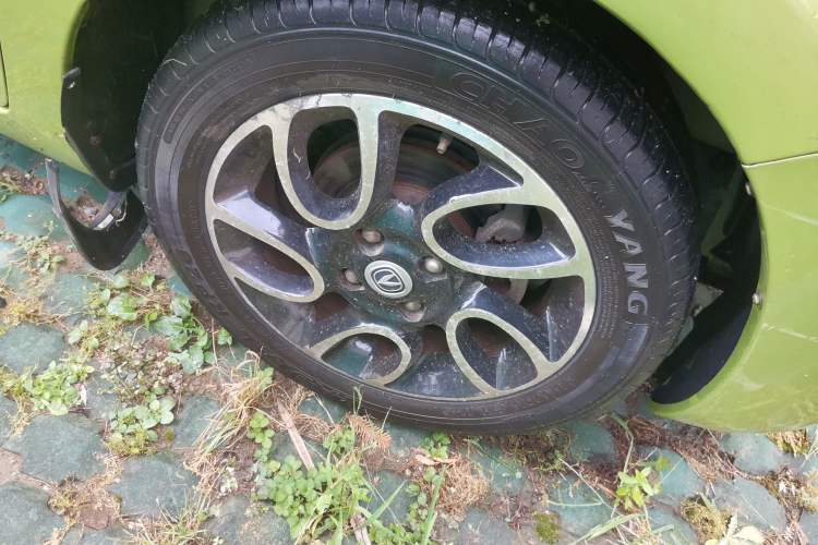 Used CHANGAN Benni 2015 1.4L IMT Luxury Model China V Standard Right Front Wheel Hub
