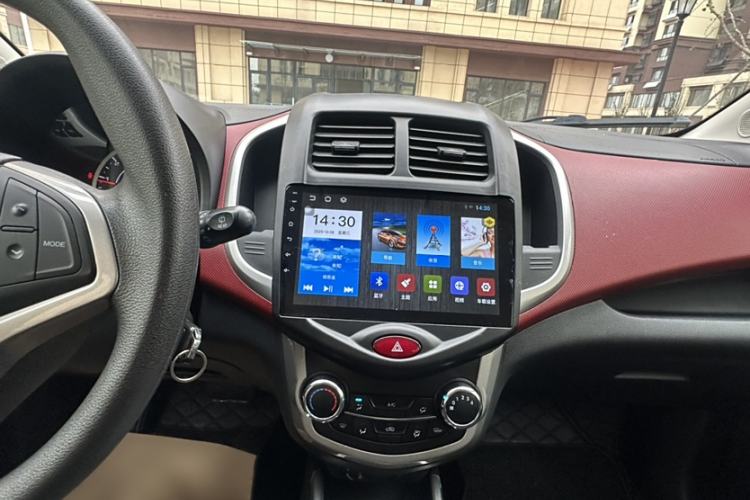 Used CHANGAN Benni 2015 1.4L IMT Prestige Model China V Standard Audio And AC Panel