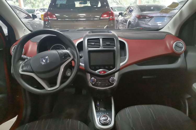 Used CHANGAN Benni 2015 1.4L IMT Prestige Model China V Standard Center Console