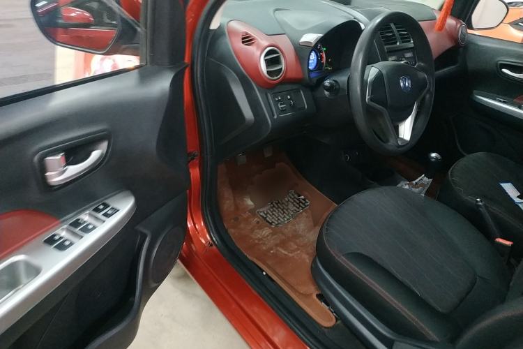 Used CHANGAN Benni 2015 1.4L Manual Luxury Model China V Standard Driver Seat