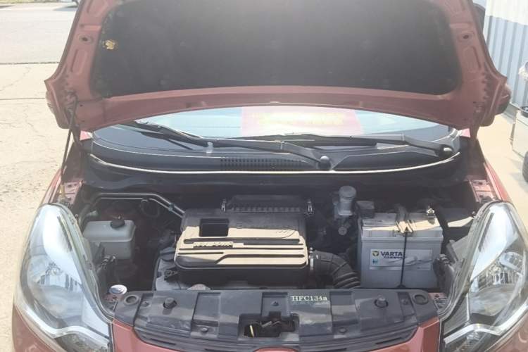Used CHANGAN Benni 2015 1.4L Manual Luxury Model China V Standard Engine Bay