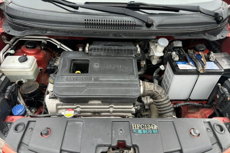 Used CHANGAN Benni 2015 1.4L IMT Prestige Model China V Standard Engine Bay
