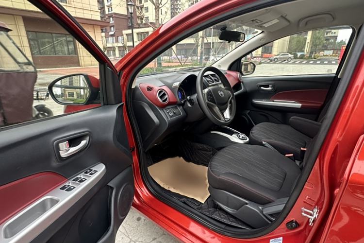 Used CHANGAN Benni 2015 1.4L IMT Prestige Model China V Standard Interior 2