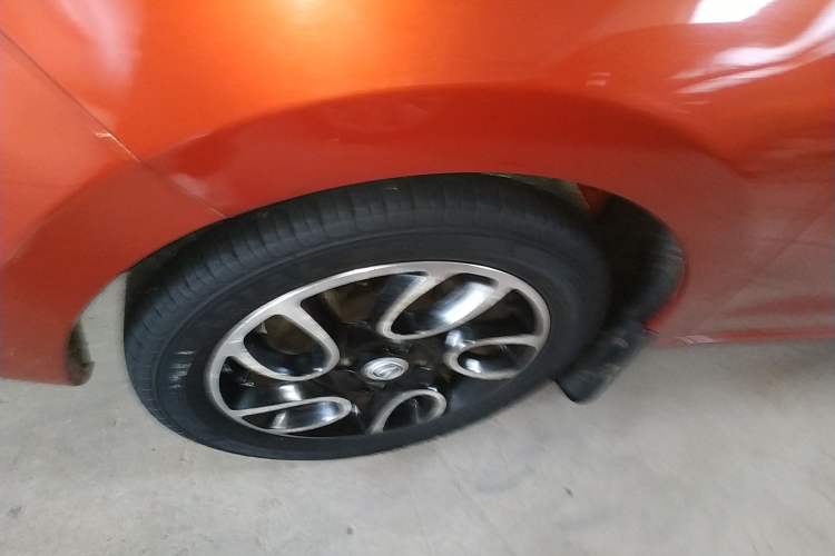 Used CHANGAN Benni 2015 1.4L Manual Luxury Model China V Standard Left Front Wheel Hub