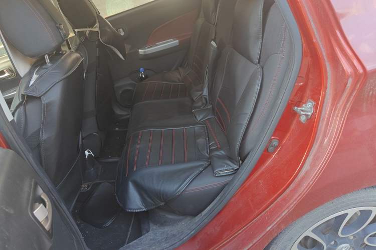 Used CHANGAN Benni 2015 1.4L Manual Luxury Model China V Standard Left Rear Seat