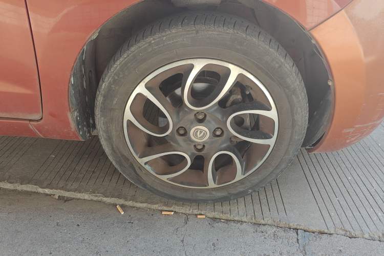 Used CHANGAN Benni 2015 1.4L Manual Luxury Model China V Standard Right Front Wheel Hub