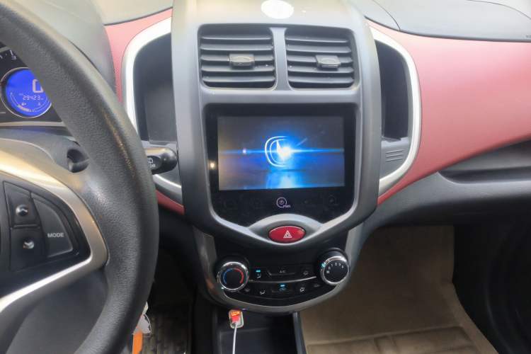 Used CHANGAN Benni 2015 1.4L Manual Luxury Model China V Standard Audio And AC Panel