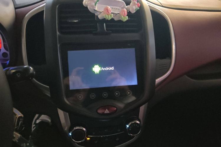 Used CHANGAN Benni 2015 1.4L IMT Luxury Model China V Standard Audio And AC Panel